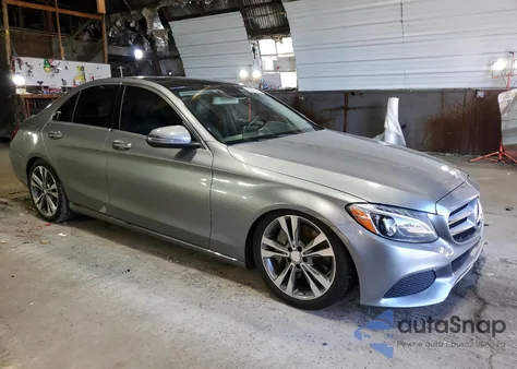 2016 Mercedes-Benz C 350E из США, поврежденный, VIN 55SWF4HB4GU148104